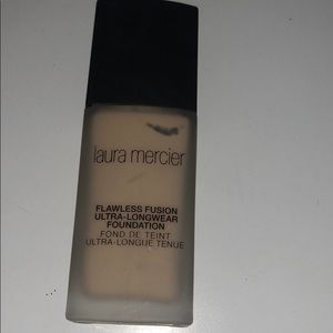Laura Mercier Foundation in shade creme.